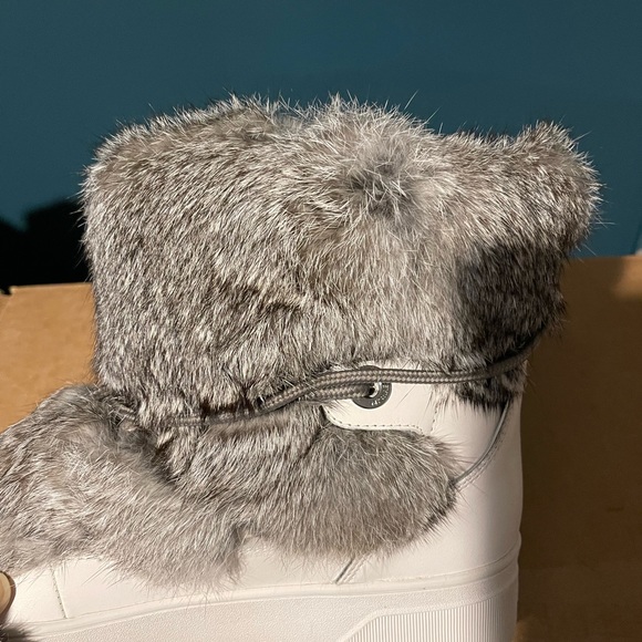 Michael Kors leather and fur sneaker-booties - Picture 9 of 10